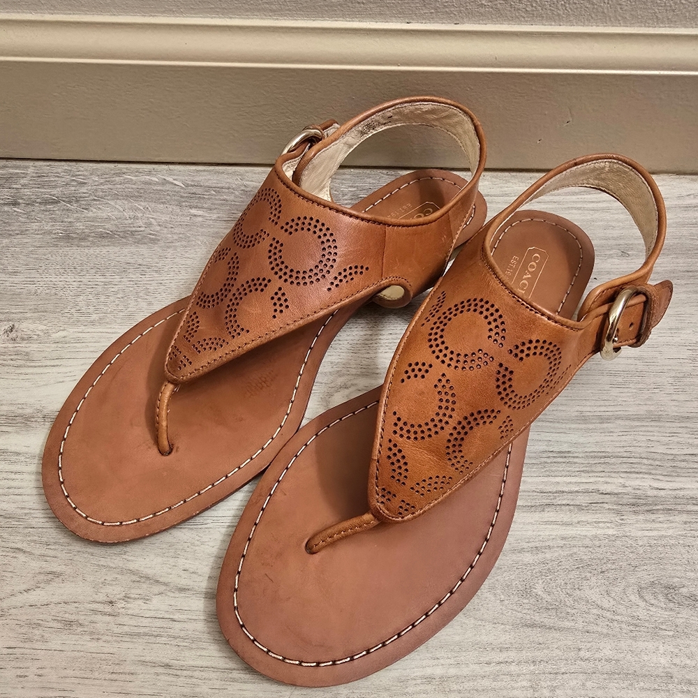 Coach Oliana sandals Sz 8